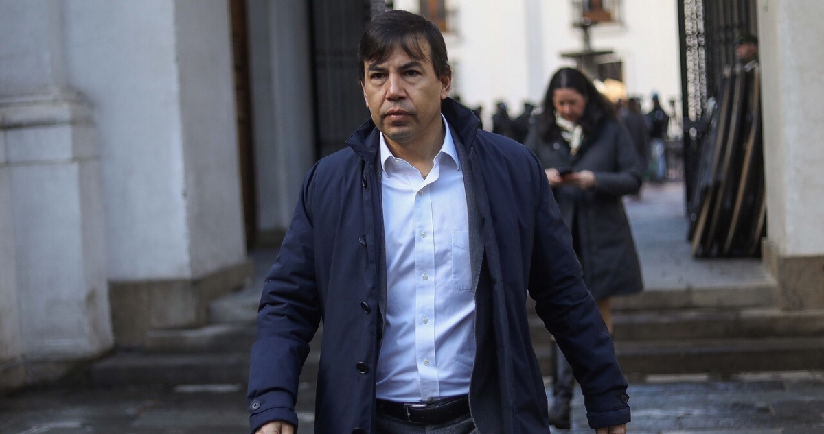 Enel se compromete a devolver servicio a 60 mil clientes este martes y a importar grupos electrógenos