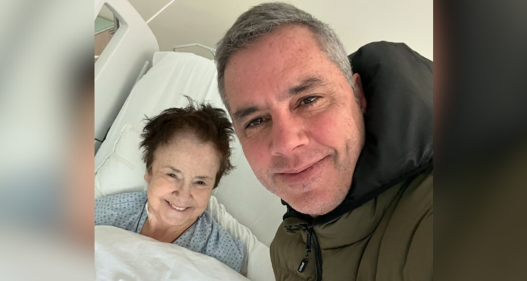 “Estuviste a minutos de dejarnos”: José Miguel Viñuela reveló complejo episodio de salud de su madre