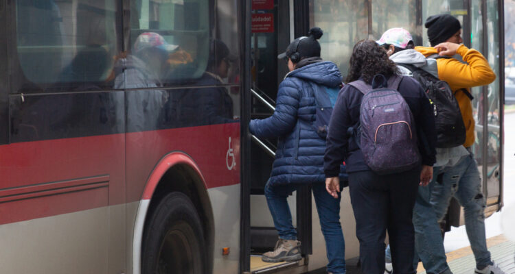 Evasión en el sistema RED: 4 de cada 10 pasajeros no pagó pasaje durante el primer semestre de 2024