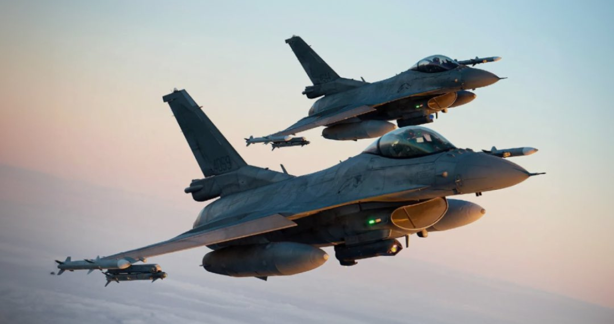 aviones F-16