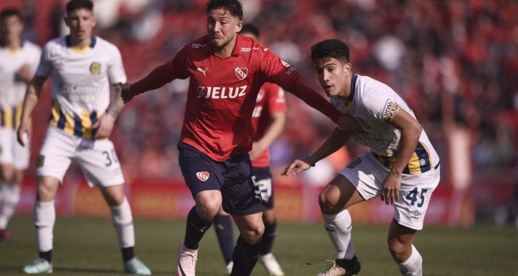 Felipe Loyola tuvo destacada participación en segundo duelo como titular en fútbol argentino