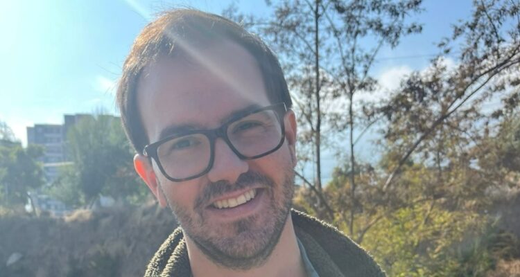 Felipe Ossandón baja su candidatura a alcaldía de Puente Alto y despeja el camino a Karla Rubilar