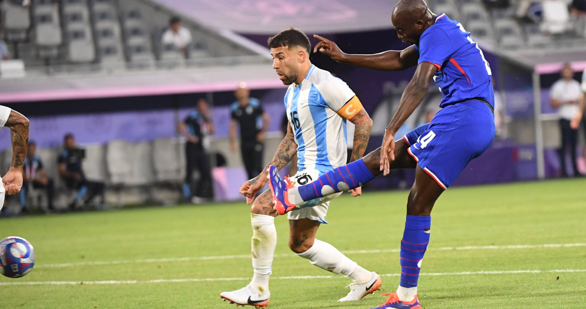 Mateta adelanta a Francia ante Argentina en duelo por cuartos de final del Fútbol en JJOO de París