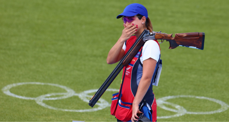 La emoción de Francisca Crovetto tras histórico oro en JJOO: “Papá, te lo prometí y aquí está”