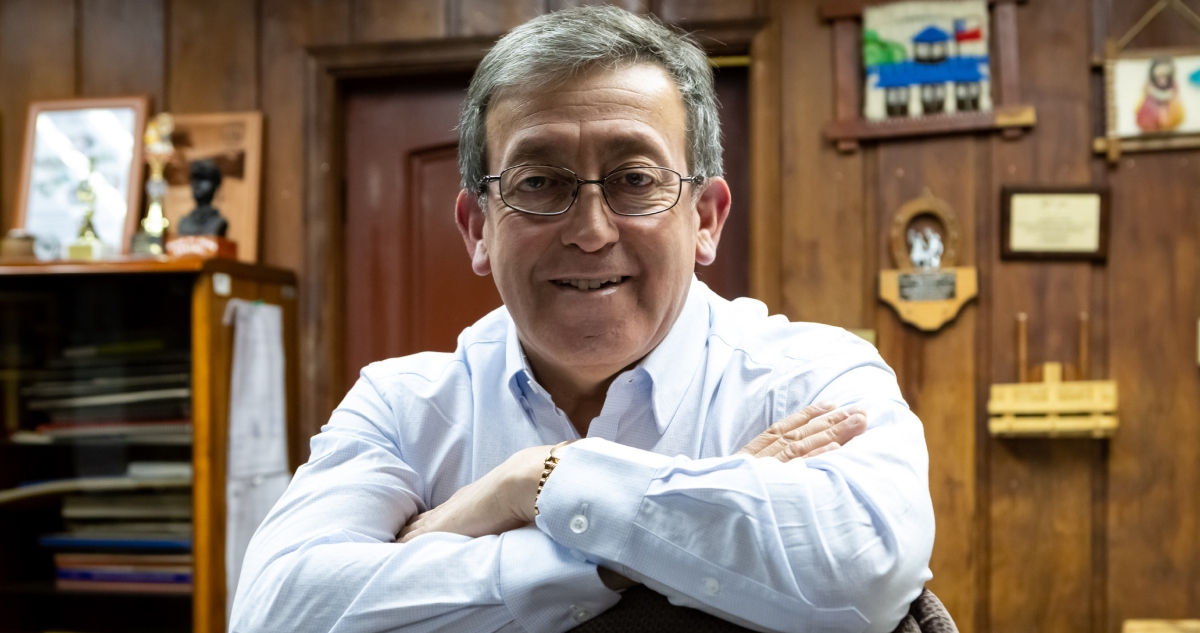 los cargos que terminaron en destitución de alcalde de Puerto Montt, Gervoy Paredes