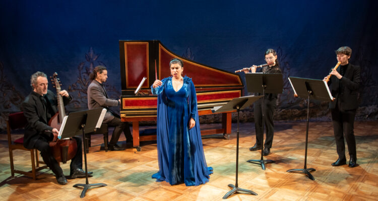 Helios presenta Armonías Celestes en Municipal de Santiago: destacado ensamble revive a Bach y Vivaldi