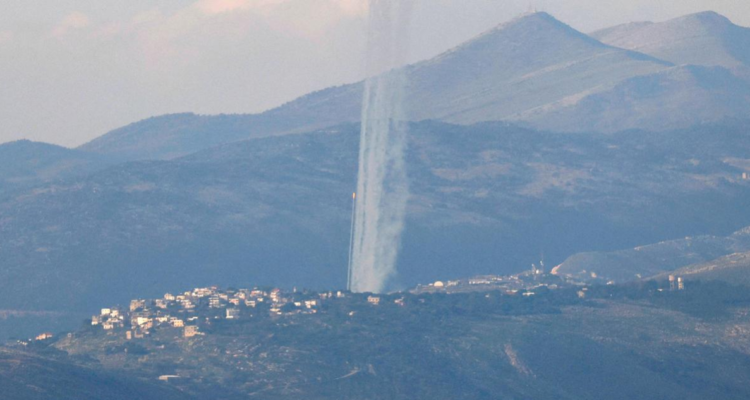 Hezbolá contraataca y lanza decenas de cohetes contra Israel