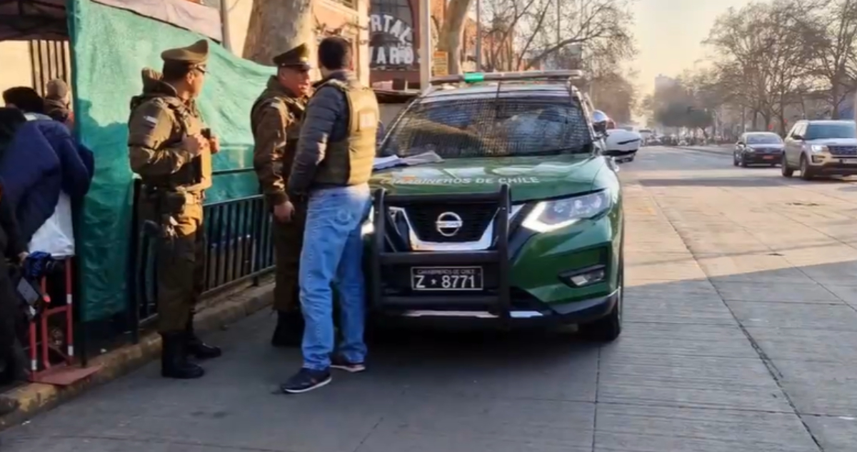 Investigan homicidio fuera de estación Unión Latinoamericana del Metro en Santiago