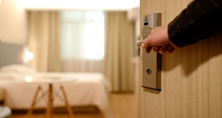 Reportan crecimiento de las pernoctaciones en hotelería en Chile y tres regiones lideran en demanda