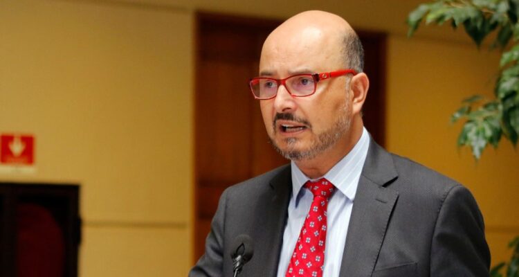 Ilabaca (PS) asegura que el PC “ha complejizado la gestión del gobierno” y pide tomar decisiones