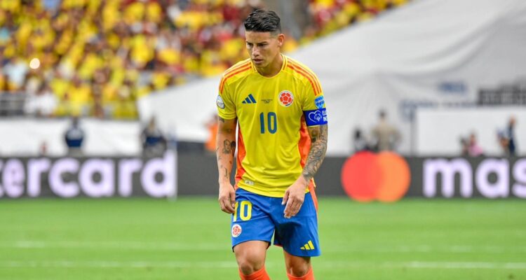James Rodríguez fue presentado en el Rayo Vallecano.