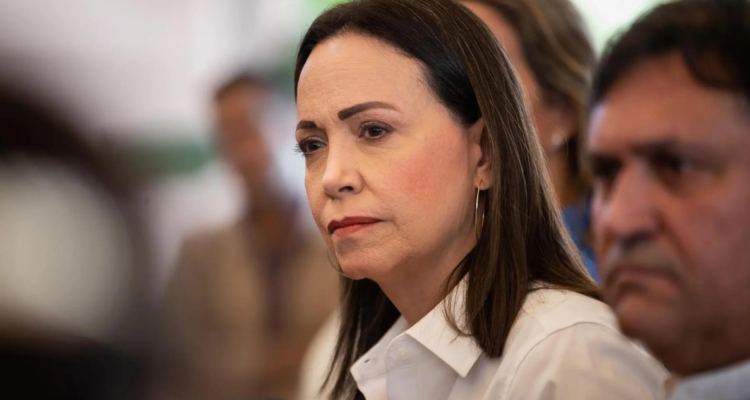Machado escribe desde la clandestinidad e insiste en fraude electoral de Maduro