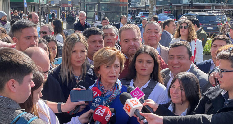 Matthei llama a que oposición se cuadre con candidatos únicos en el Bío Bío para evitar una derrota