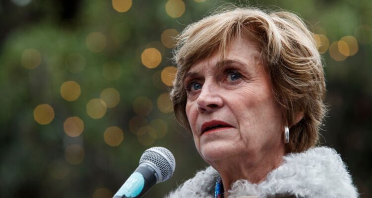 Matthei pide “un paso más” por Venezuela: “Es evidente que es dictadura (…) hay que denunciar”