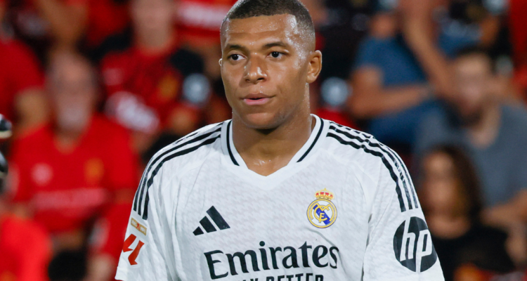 Mbappé exige pago de millonaria cláusula al PSG: delantero llevó demanda ante liga francesa y la UEFA
