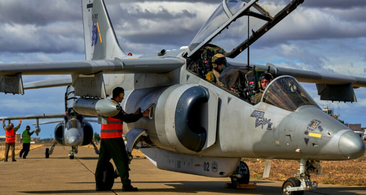 Ministerio de Defensa de Argentina niega incursión en espacio aéreo de Chile y detalla vuelo comercial
