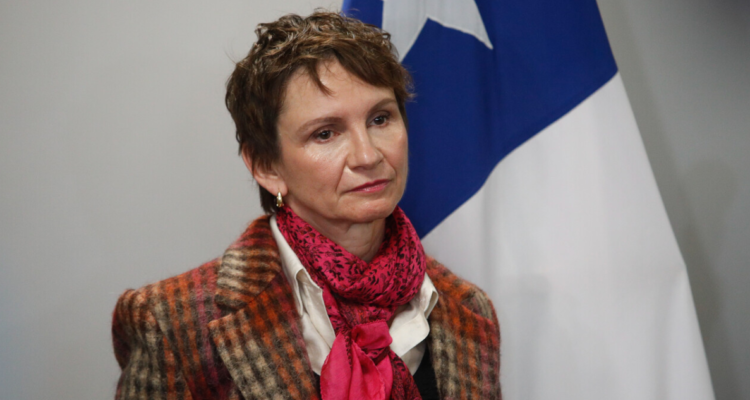 Ministra Carolina Tohá envía condolencias tras asesinato de sargento Rodrigo Puga