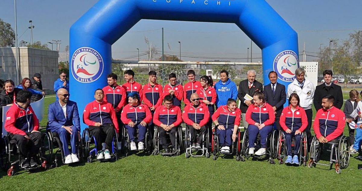 Ministro Pizarro viaja a París por los Juegos Palímpicos