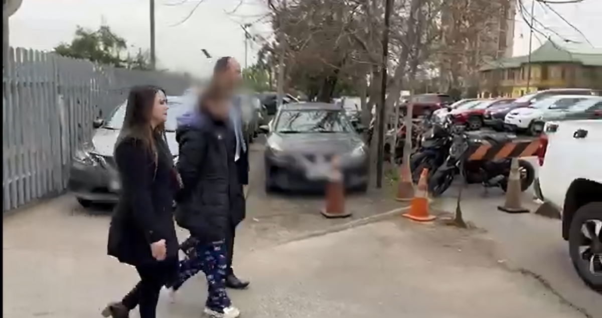 En Lo Espejo detienen a mujer argentina por robo en Buenos Aires: ingresó al país por paso habilitado