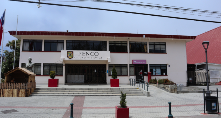Municipio de Penco por extracción de tierras raras