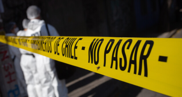Hombre es asesinado con arma blanca frente a discoteca en Puerto Montt: hay un detenido