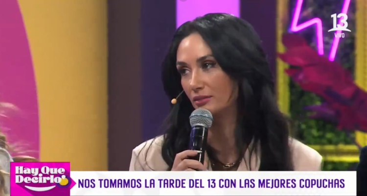 Este lunes se estrenó “Hay que decirlo”, el nuevo programa conducido por Pamela Díaz, marcando el regreso de “la Fiera” a la televisión.
