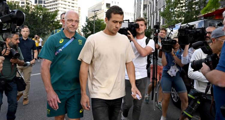 Australia expulsó de París 2024 al jugador de Hockey Tom Craig.