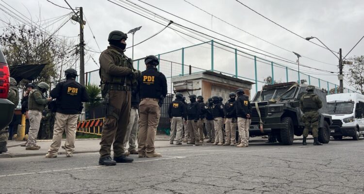 Masivo operativo de Carabineros y PDI en La Pintana ante serie de homicidios en La Orquesta