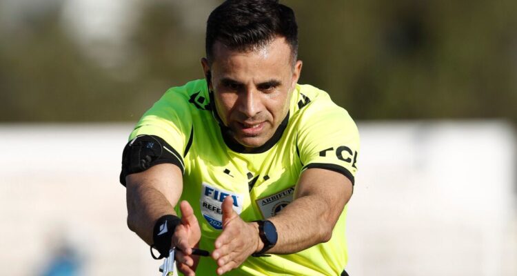 El árbitro Piero Maza se baja del Superclásico por lesión