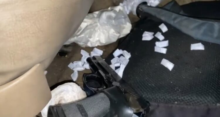 Incautan pistola y pasta base a acusados por secuestro de mujer en Limache