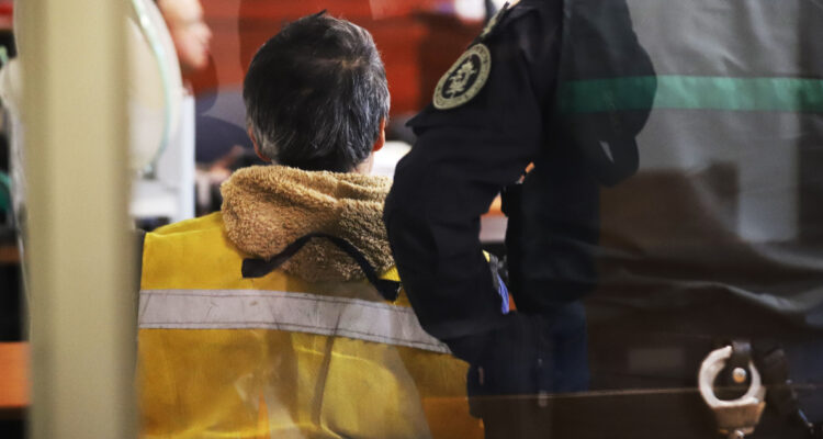 Prisión preventiva para hombre que agredió e intentó asfixiar a ex polola en plena calle en Aysén