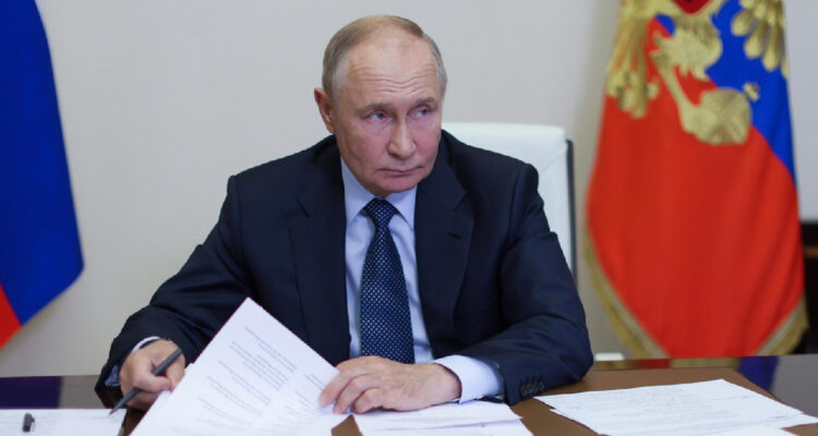 Putin apunta al Gobierno y Banco Central ruso para que coordinen acciones contra la inflación