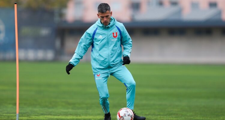 “Ley Charles Aránguiz” fue rechazada por clubes del fútbol chileno.