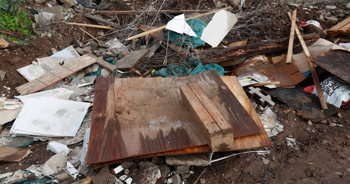 Imagen de basura acumulada por vertedero sanitario Morrompulli
