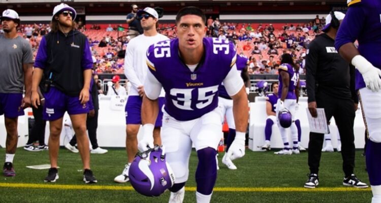 Sammis Reyes fue despedido por los Vikings de Minnesota.