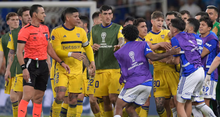 En Boca destruyen a Wilmar Roldán tras polémica eliminación en Libertadores.