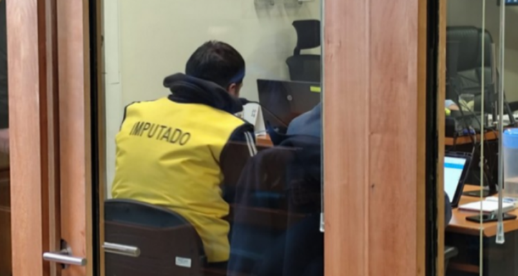 sujeto golpeó a su tio y quemó a su abuela en punta arenas