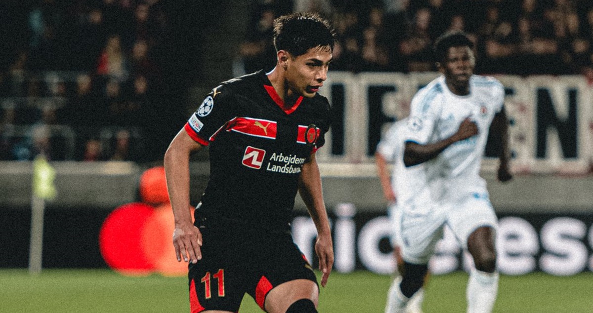 Darío Osorio tuvo acción en el duelo de su Midtjylland en Champions League.