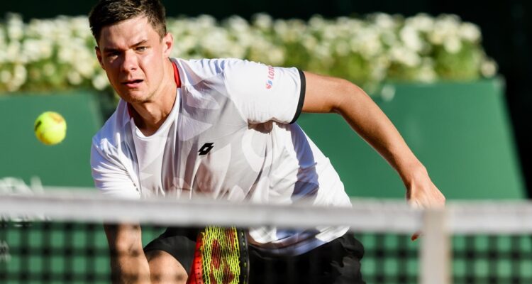 Kamil Majchrzak, tenista suspendido por “doping involuntario”, arremete contra ATP y Jannik Sinner.