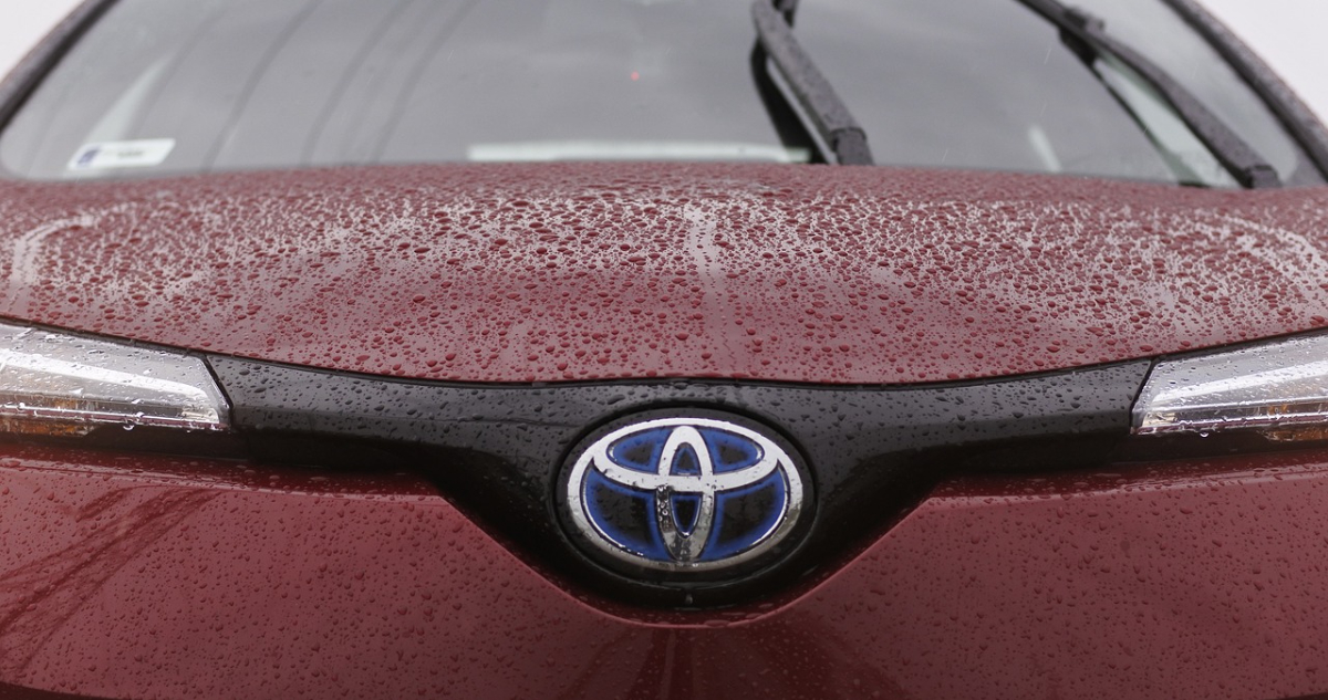 Toyota suspende operaciones en sus 14 plantas en Japón ante amenaza de un tifón