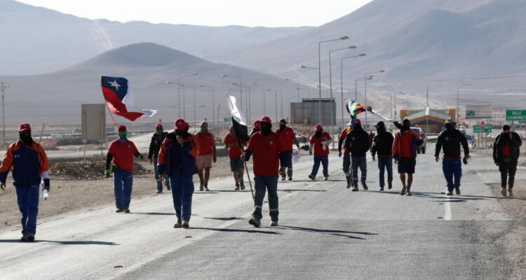 Trabajadores de Minera Escondida acusan incumplimiento de Ley Karin: empresa respondió