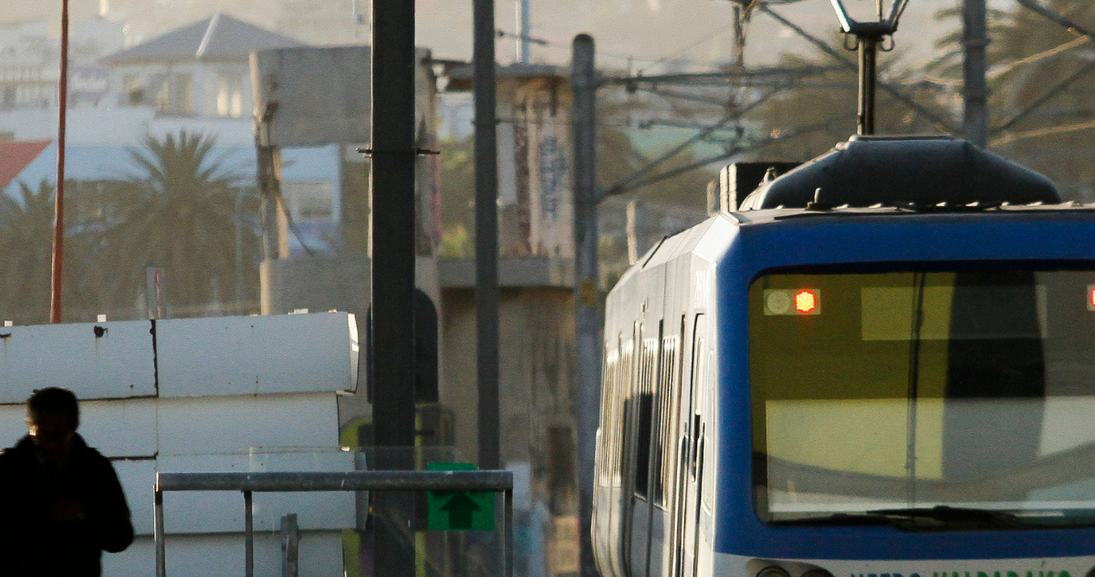 Imagen de vagón por licitación de estudio de tren Valparaíso-Santiago