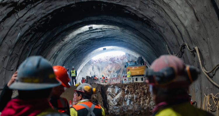 Túnel en Cerro Chepe por obras de Puente ferroviario