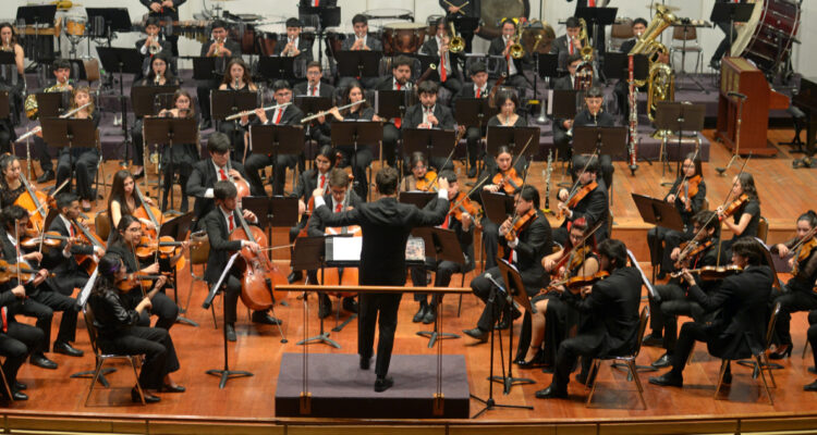 Orquesta Sinfónica Nacional Juvenil presenta concierto con obras de Mozart y Brahms en la USM