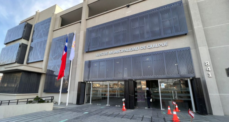 Nuevo tipo de estafa en Quilpué: envían parte que redirecciona a pago QR a falso sitio de municipio