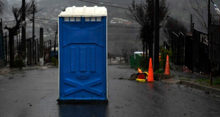 Valdivia: Prohíben funcionamiento de lugar que operaba baños químicos y aguas servidas sin tratamiento