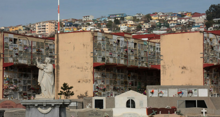Comité del Cementerio n°3 de Playa Ancha demanda a Corporación Municipal por inundaciones de 2019