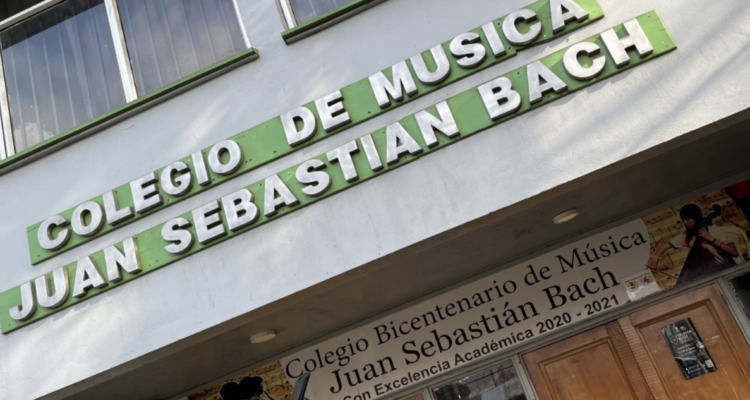 Escuela de Música de Valdivia a paro tras suspensión y restitución de bono a grupo de profesores