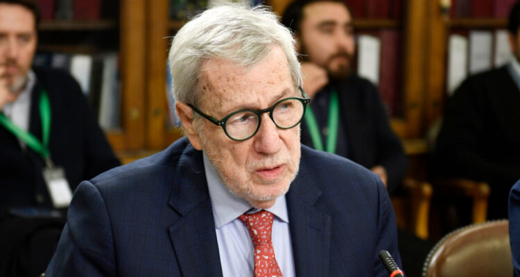 Van Klaveren reitera rechazo a “manipulación electoral” en Venezuela tras sesión especial de la Cámara