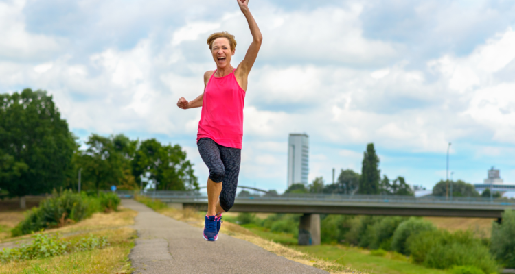 Evita perder la flexibilidad en la vejez con estos ejercicios